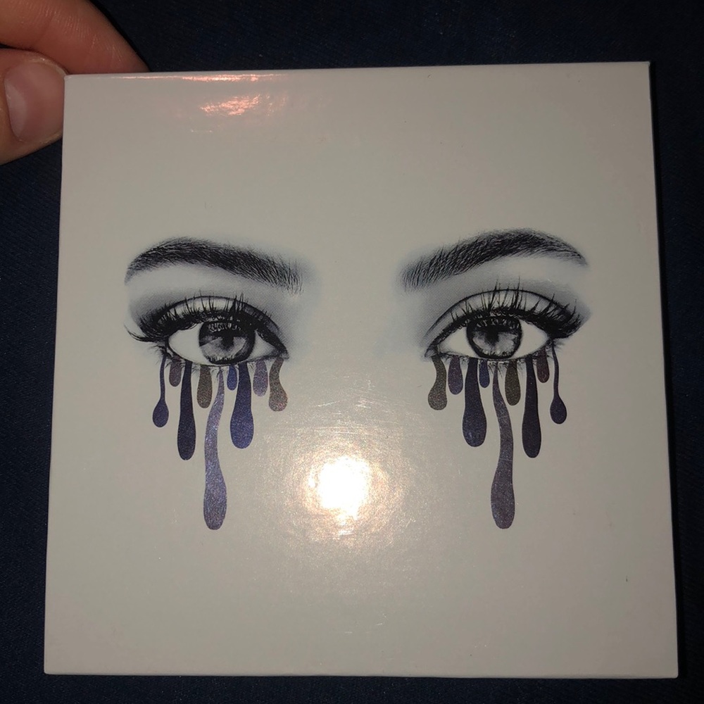 Kylie Cosmetics Purple Palette